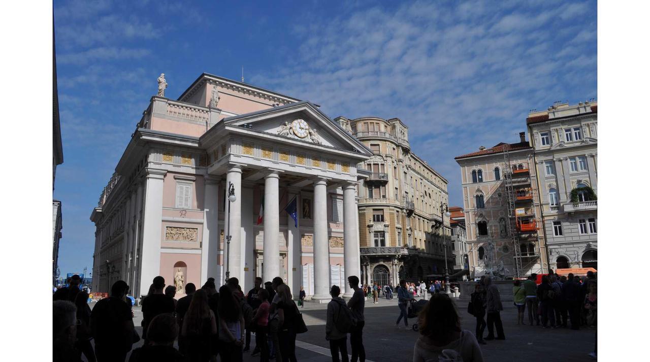 Unica Nel Cuore Storico Di Trieste Eksteriør bilde