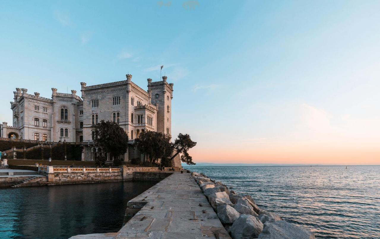 Unica Nel Cuore Storico Di Trieste Eksteriør bilde